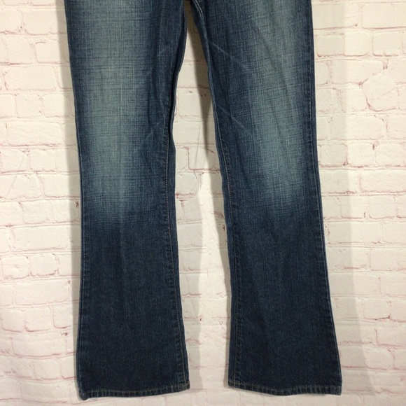 Abercrombie & Fitch Boot Cut Medium Wash Blue Denim Jeans - Size 2 Regular - Picture 4 of 9